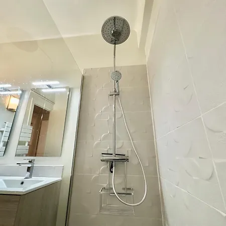 Apartment Free Parking, Ocean And Mountain View, 3br 2ba, 95 M2 *