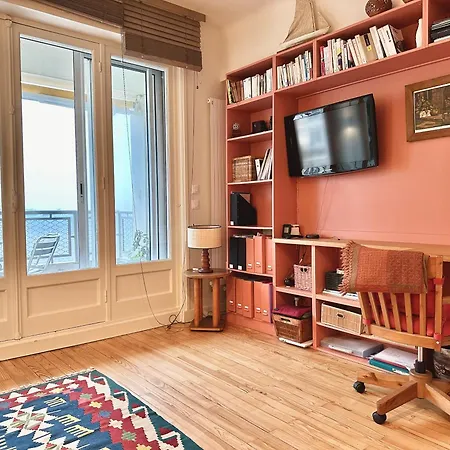 Free Parking, Ocean And Mountain View, 3br 2ba, 95 M2 Apartment *